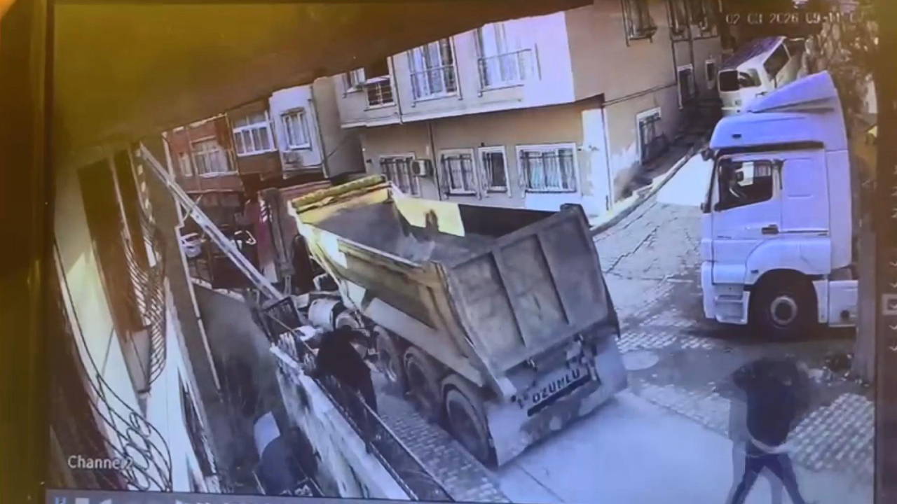 Yer: Kağıthane... Yokuştan kayan kamyonu durdurmak istedi, 5 metreden düştü!