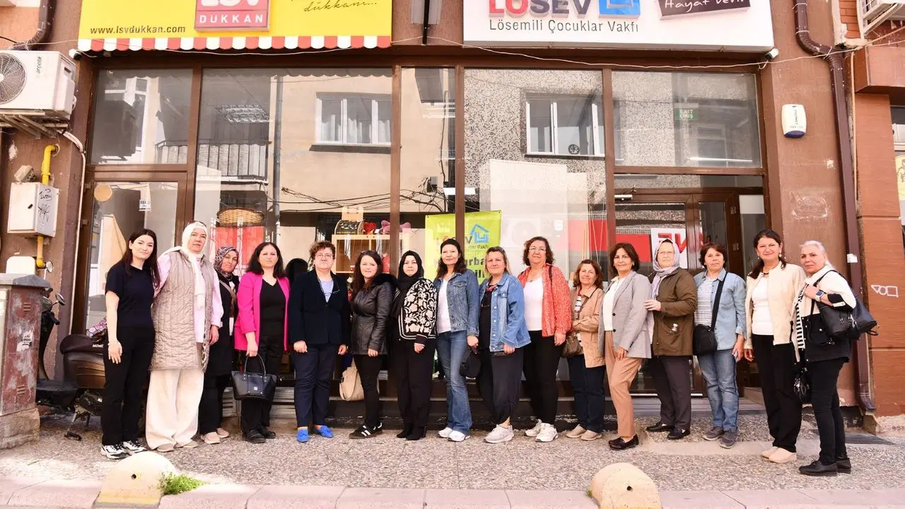 Tepebaşı Belediyesi Belde Evleri’nden LÖSEV’e hediye