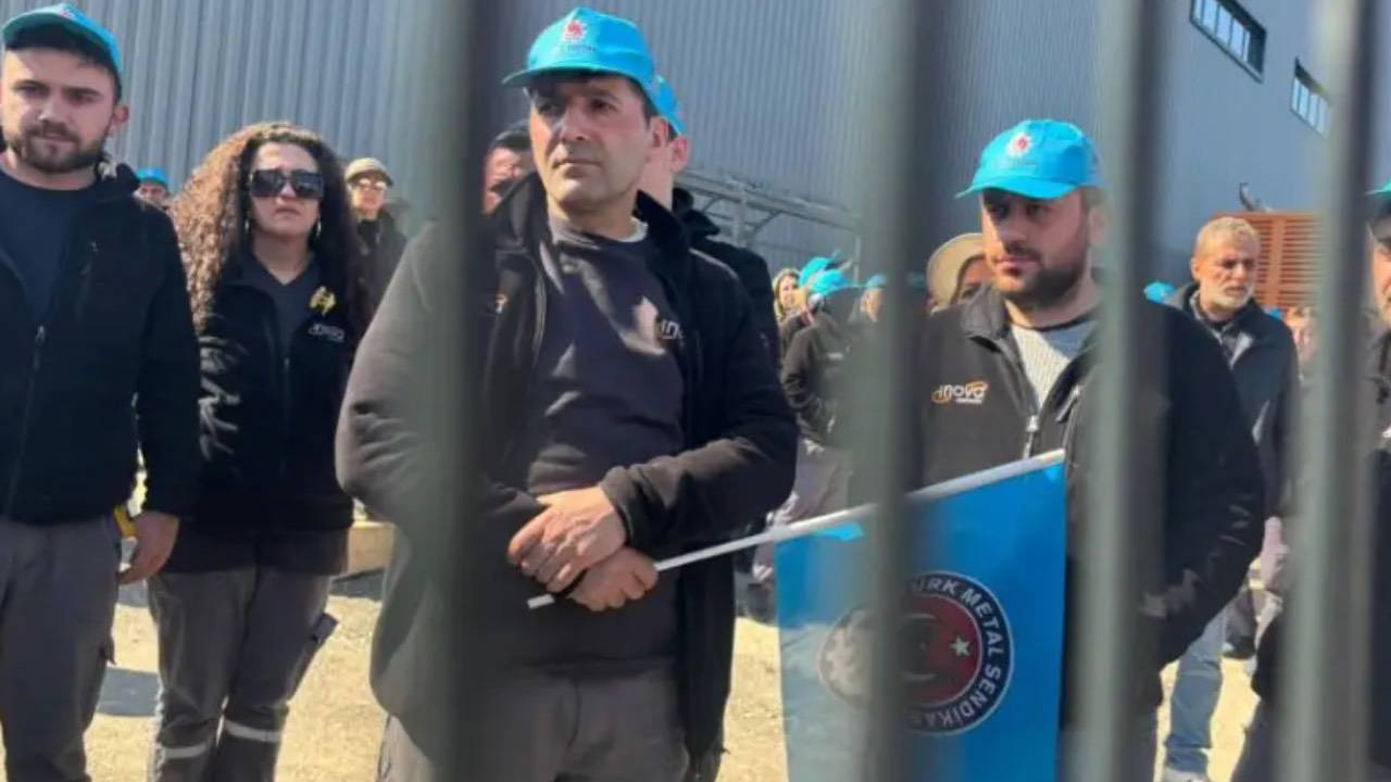 Bursa’da işten atma sonrası işçiler isyan etti! Üretimi durdurdular…