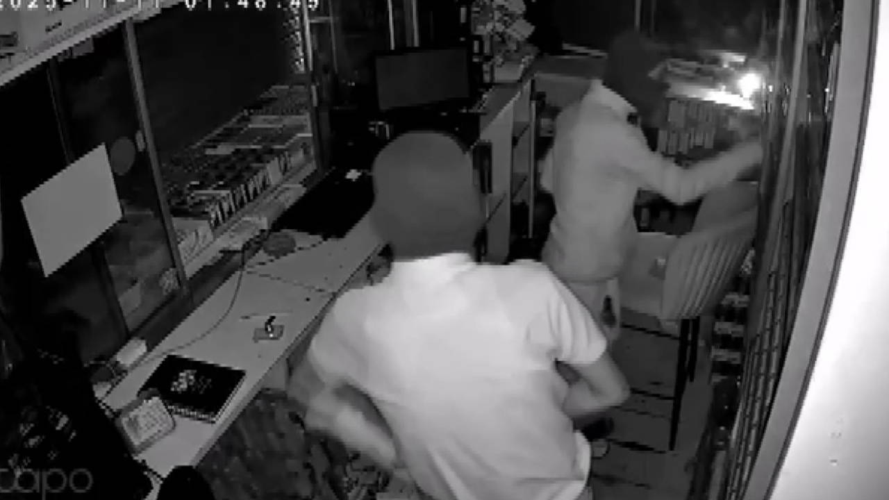 İş yerlerinden para ve sigara çaldılar: Yakayı ele verdiler!