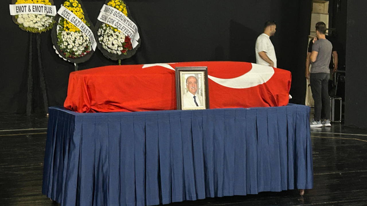 Prof. Dr. Emin Alıcı son yolculuğuna uğurlandı