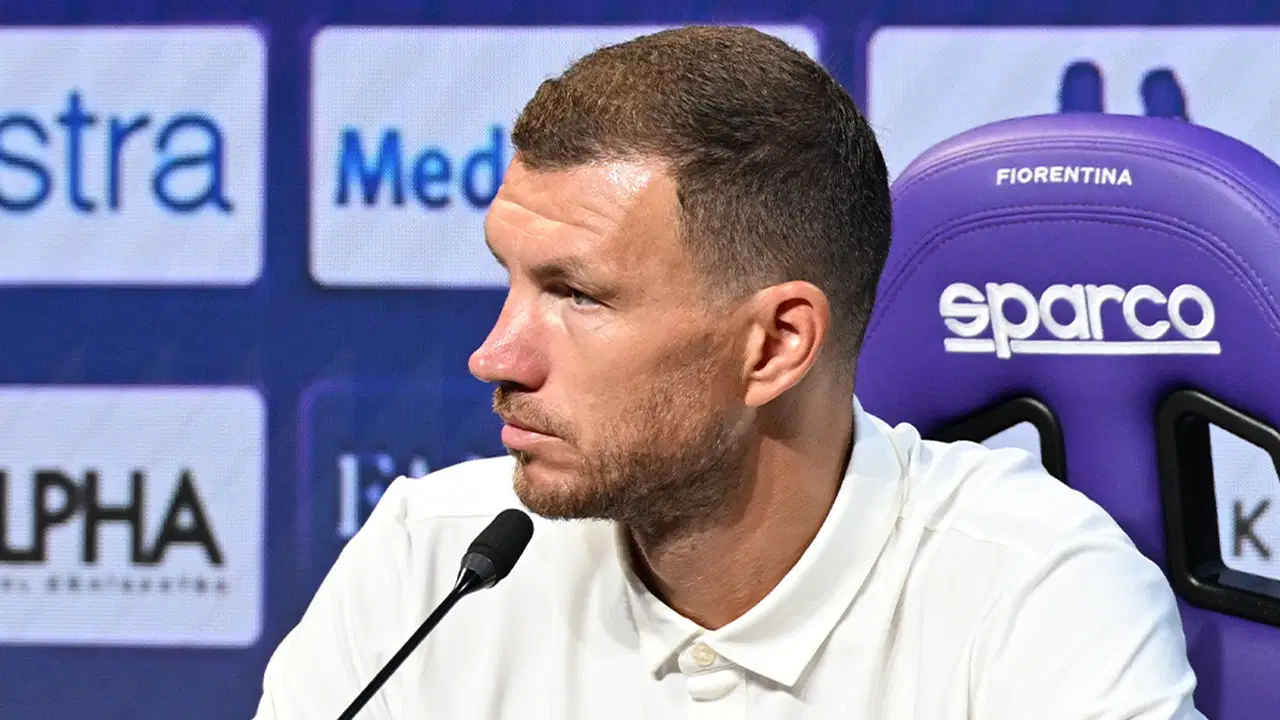 Edin Dzeko'dan sitem dolu sözler: 'Kenara atılacak biri değilim'