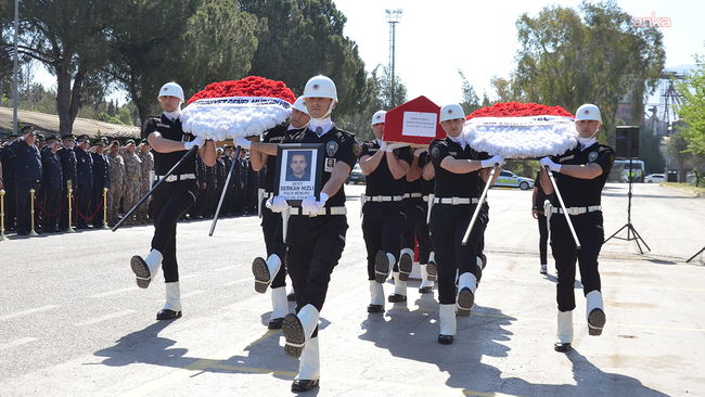 Şehit polis memuru Serkan Hızlı için İzmir'de tören düzenlendi