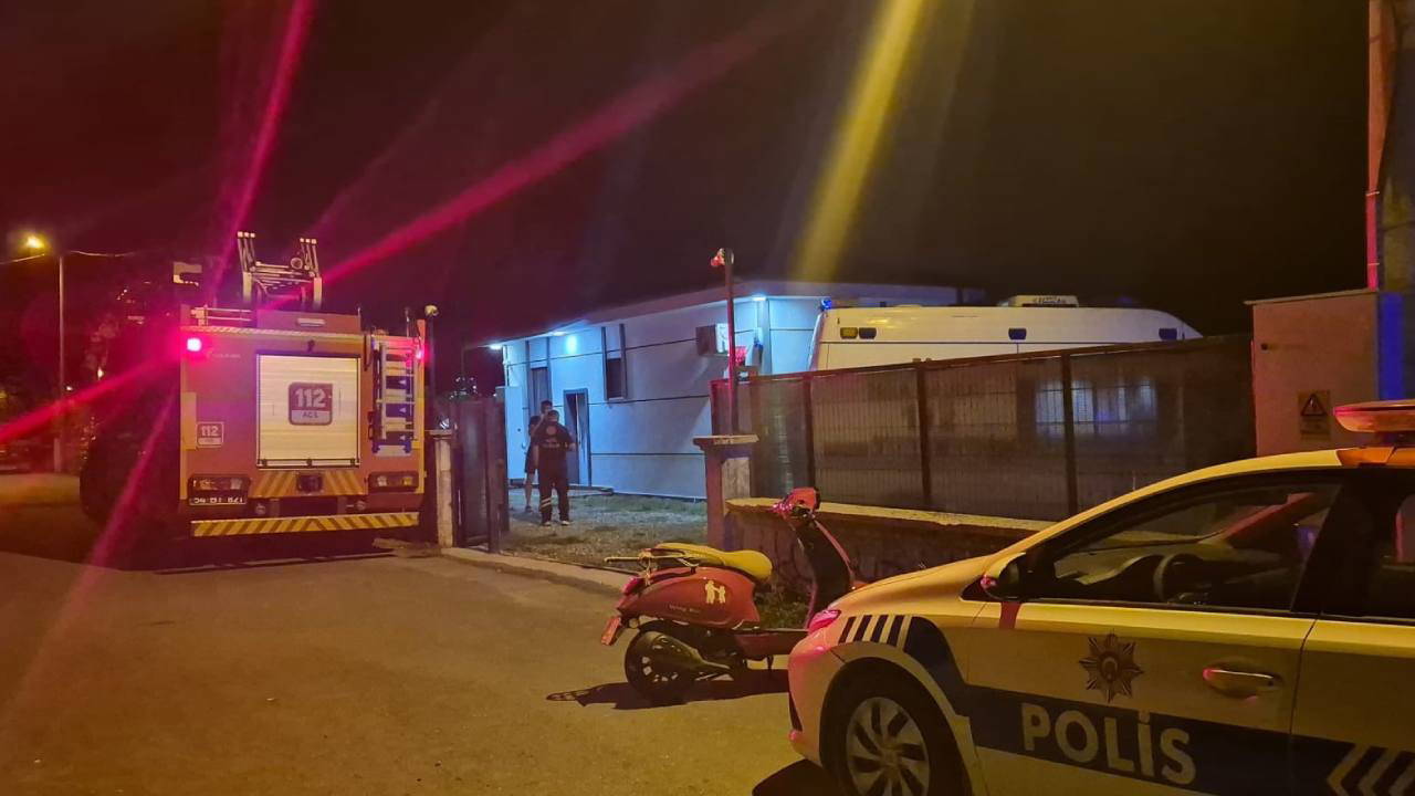 Emekli öğretmen evinde ölü bulundu!