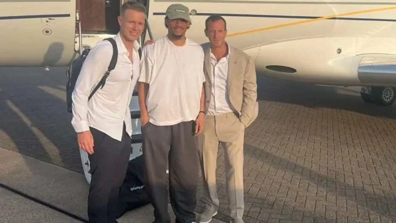 Leroy Sane, Galatasaray için yola çıktı!