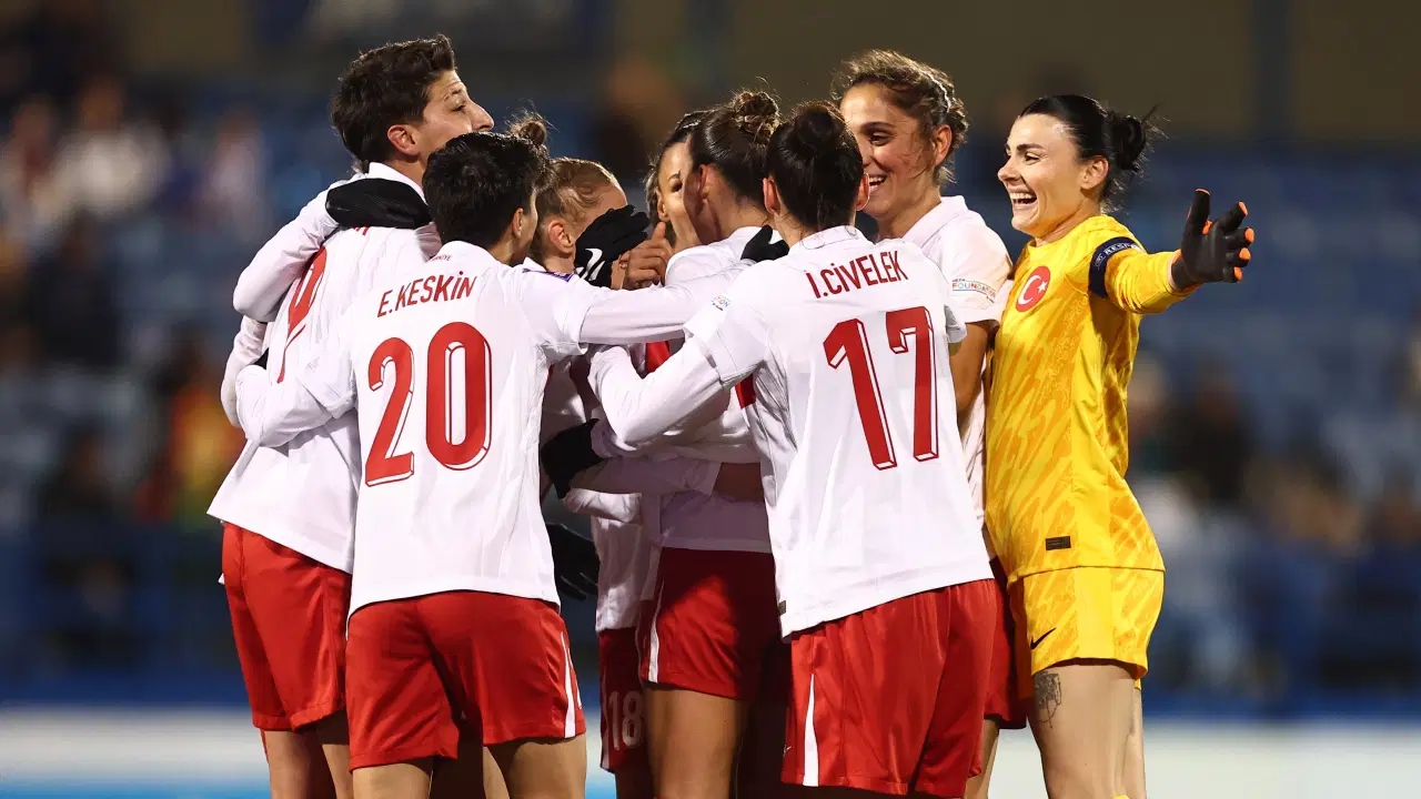 A Milli Kadın Futbol Takımı Dünya Kupası yolunda ikide iki yaptı!