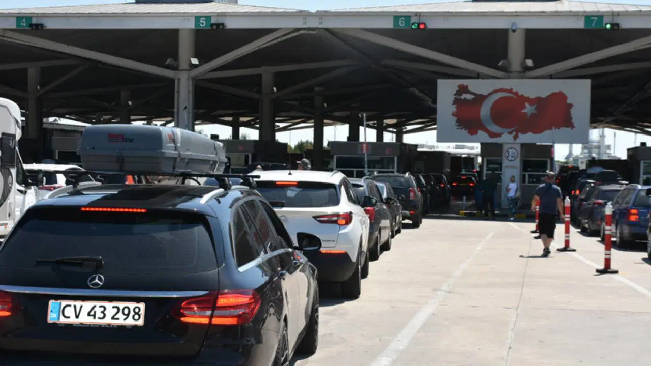 Resmi Gazete'de yayımlandı... Yurt dışından getirilen araçlarda şartlar değişti
