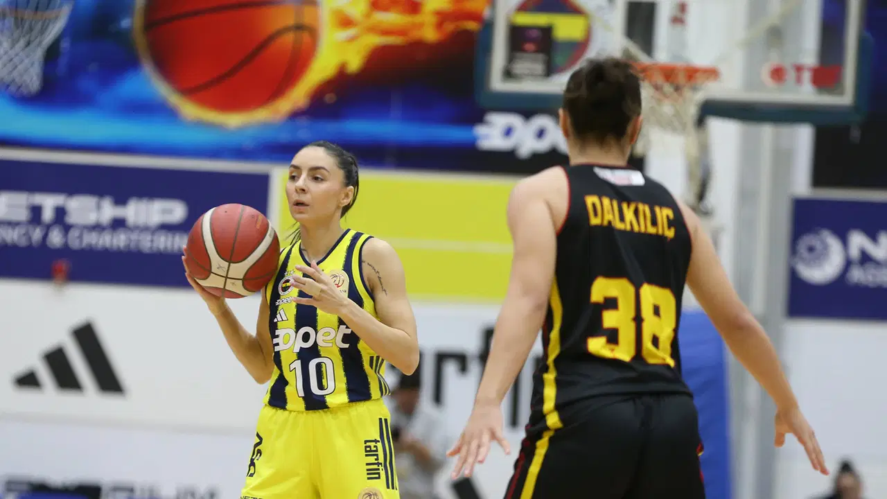 Seride 1-0 öne geçti: Fenerbahçe Opet, Melikgazi Kayseri Basketbol'u farklı devirdi!