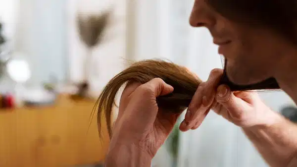 Pahalı serumlara rakip! Saç dökülmesini durdurmak için doğal yöntem...