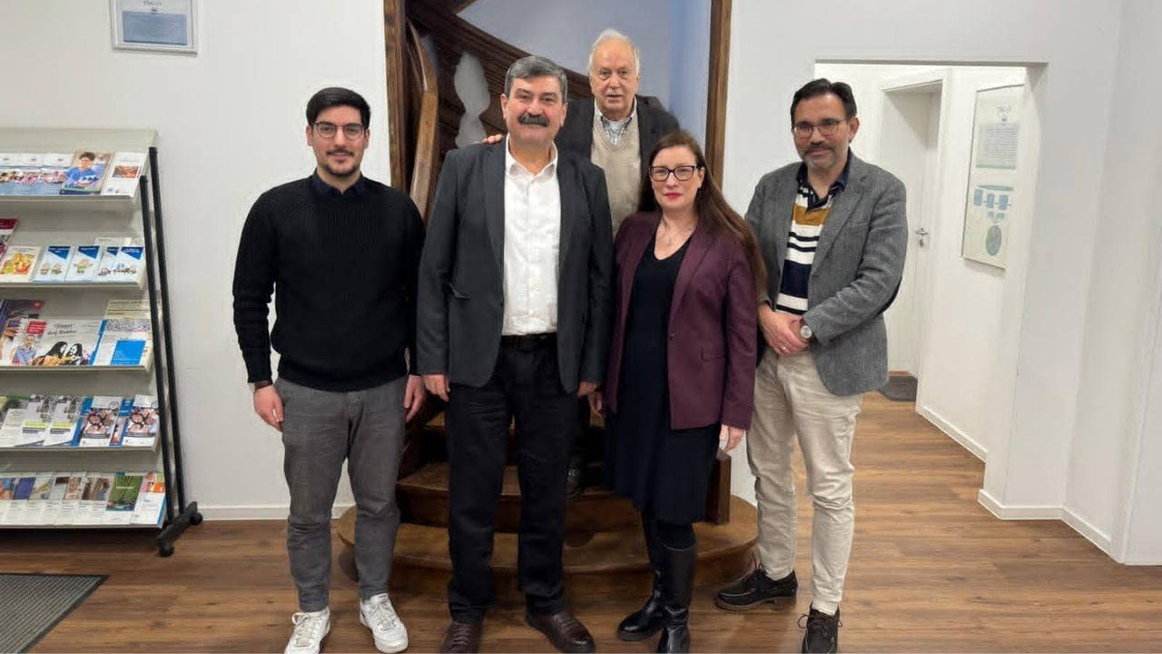 Toroslar Belediye Başkanı Abdurrahman Yıldız, sanayi sitesi için Almanya’ya gitti