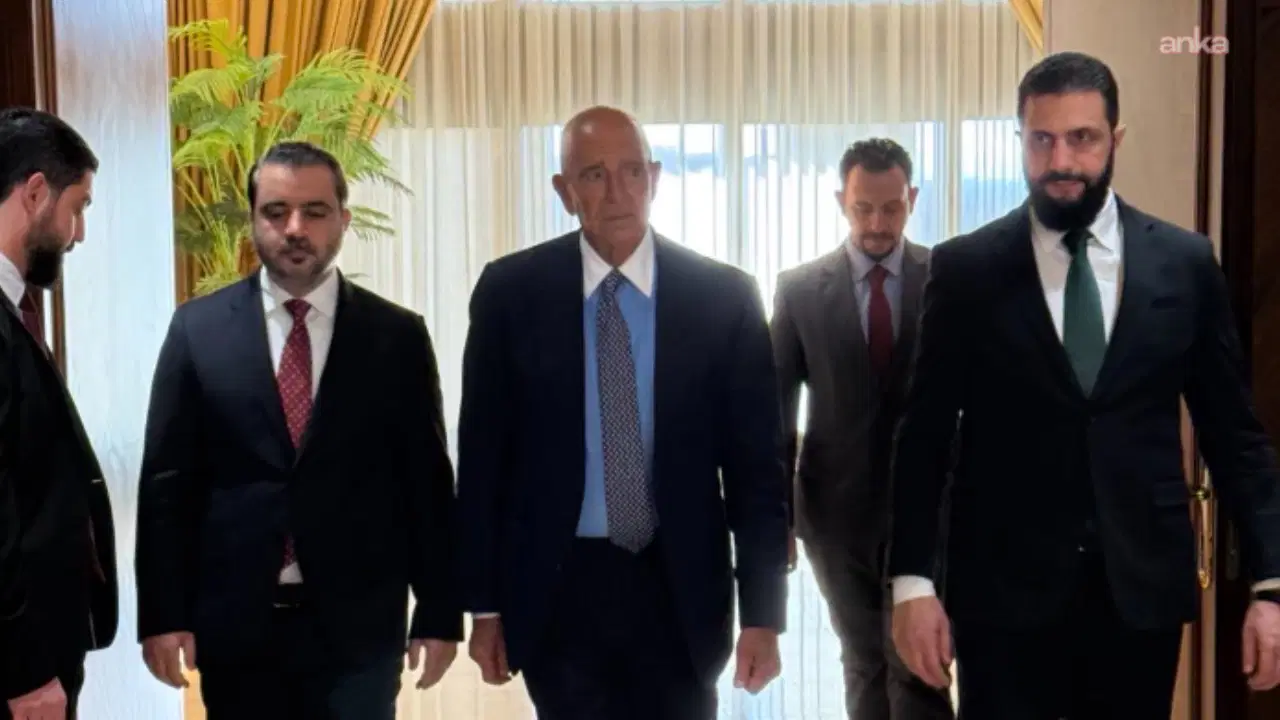 ABD'nin Suriye Özel Temsilcisi Barrack, Suriye Cumhurbaşkanı Şara ile bir araya geldi