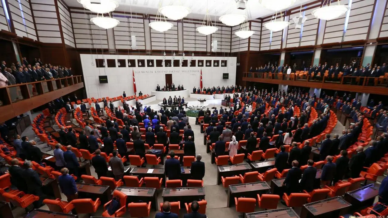 TBMM'de 'salgın' iddiası: ABB'den 'içme suyu ' iddialarına açıklama
