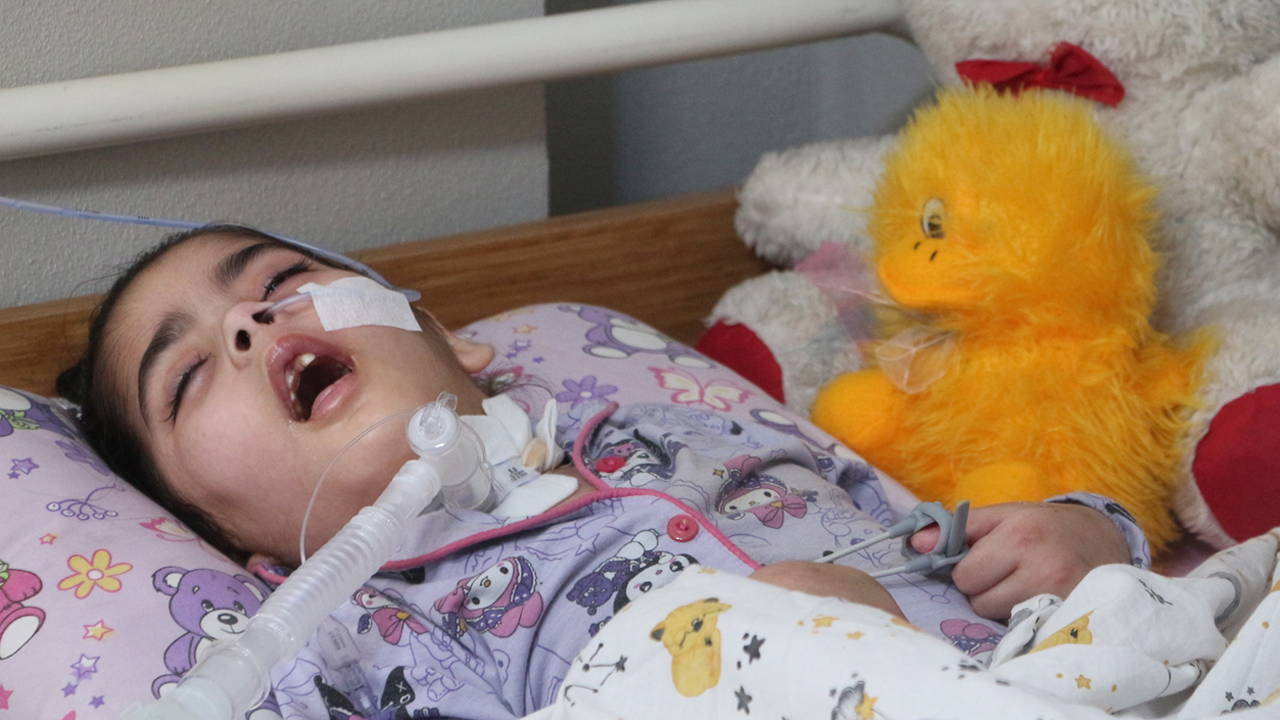 İğne alerji yaptı, 6 yaşındaki Kamile Ebrar, yatağa bağımlı hale geldi... Savcılık takipsizlik kararı verdi!