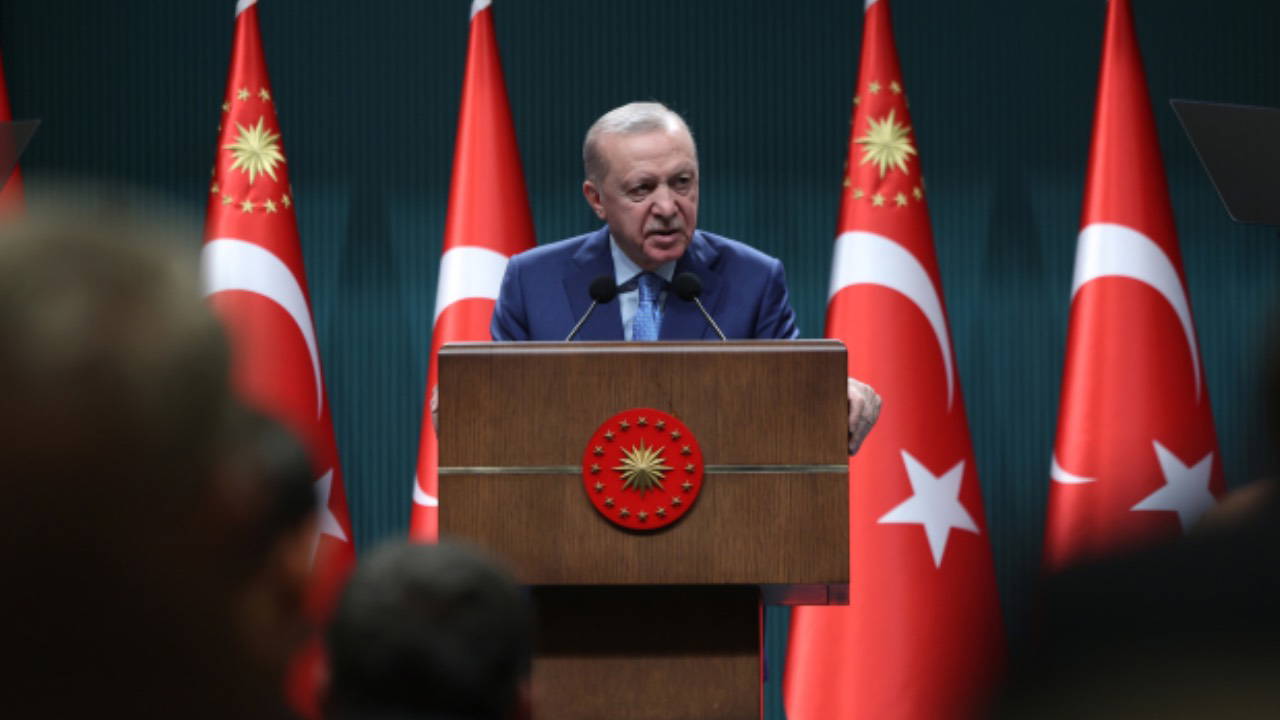 Kabine sonrası Erdoğan’dan ekonomi mesajı: 'Sıcak paraya hükmeden bir avuç vahşi kapitalist...'
