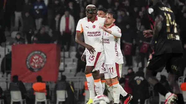 Victor Osimhen, Manchester City deplasmanında rekor peşinde!