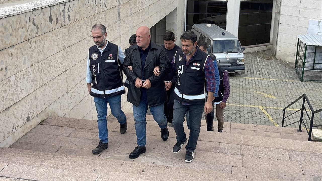 Balıkesir'de 3 kişiyi öldüren firariye iş veren 3 kişi tutuklandı