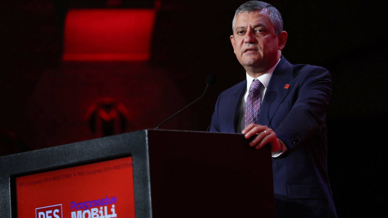 Özgür Özel, 'Küresel İlerici Seferberlik' toplantısı için Barselona'da: 'Kardeş partilerimizin gösterdiği dayanışma inanılmaz'