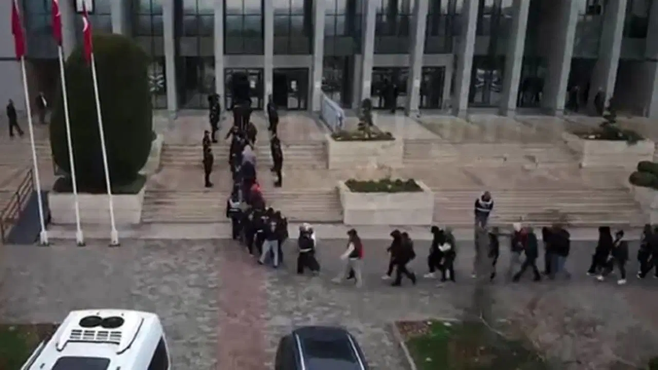 Denizli merkezli 6 ilde dolandırıcılık operasyonu: 16 tutuklama
