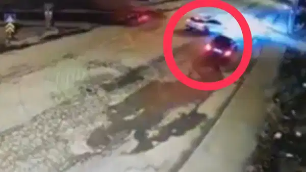 'Dur' ihtarına uymadı, kaçarken polis aracına çarptı: Yaralılar var!