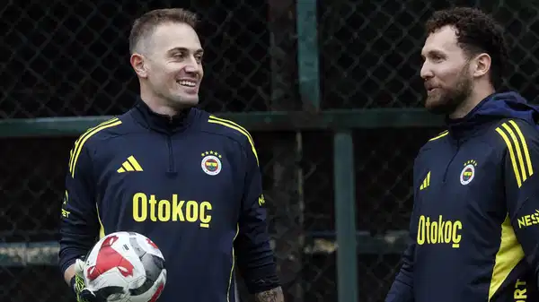 Mert Günok'tan Fenerbahçe taraftarına mesaj!