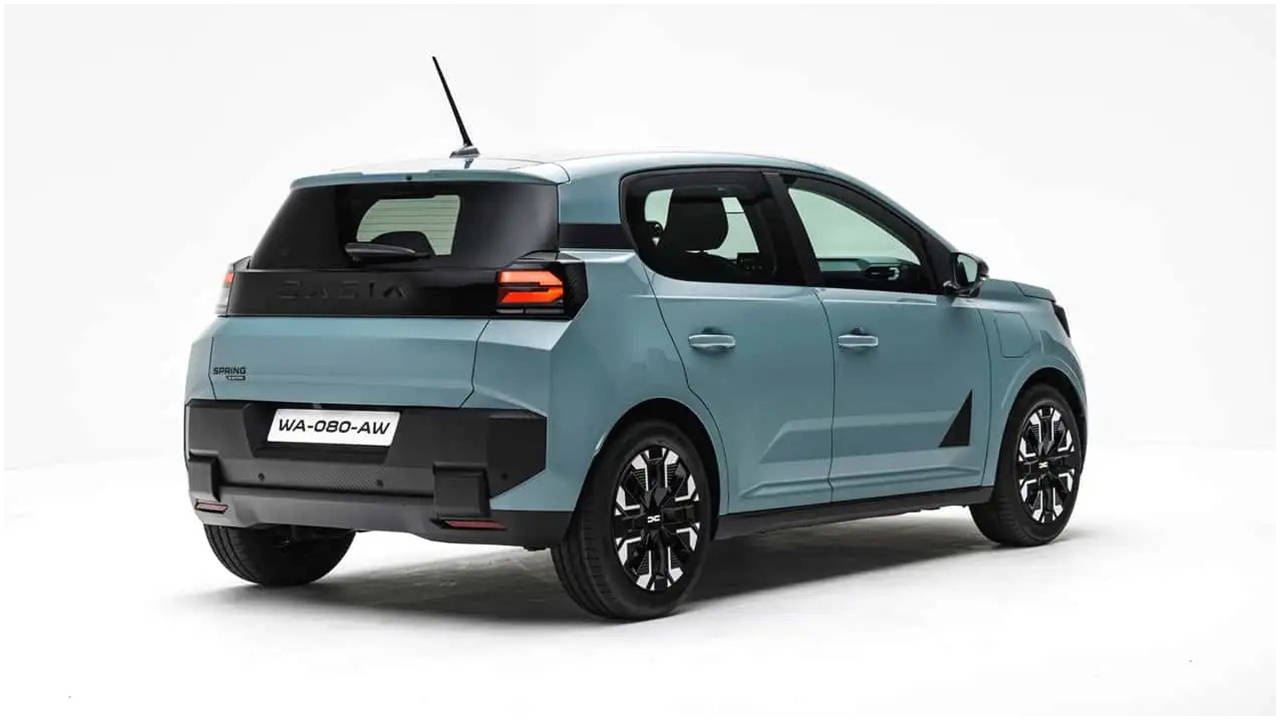 Gümrük vergisine karşı Avrupa hamlesi: Yeni Dacia Spring geliyor! Renault Twingo ayrıntısı...