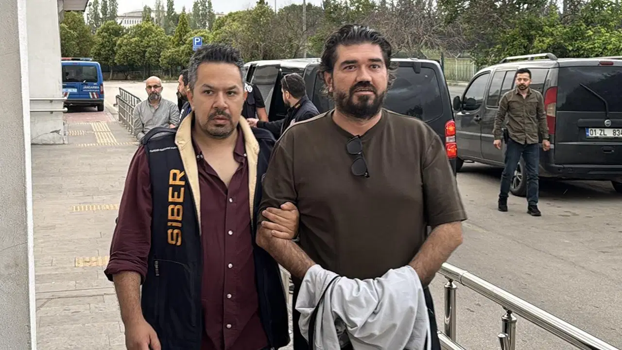 Soruşturmada yeni ayrıntılar: Rasim Ozan Kütahyalı'nın tutuklandığı yasa dışı bahis operasyonu, 'şifresi kırılan cep telefonundan' çıkmış