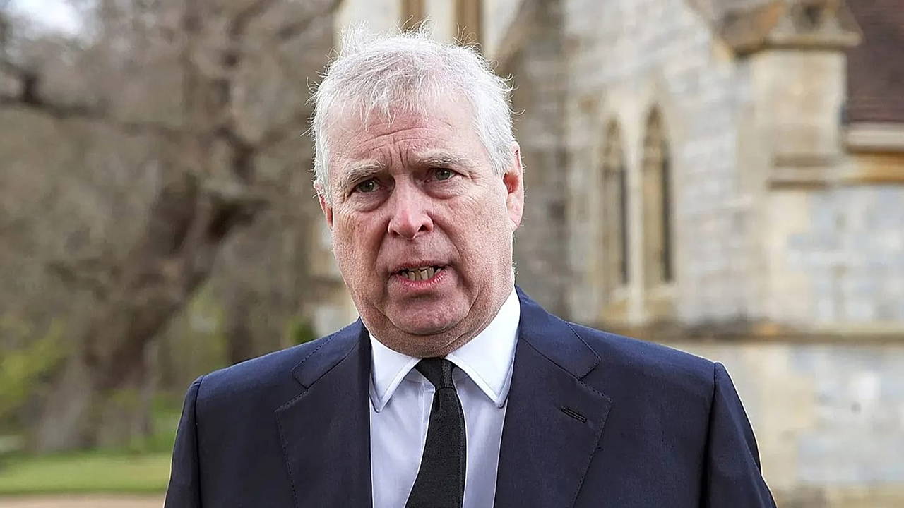 Adı Epstein belgelerinde geçen Andrew sürgüne gönderildi