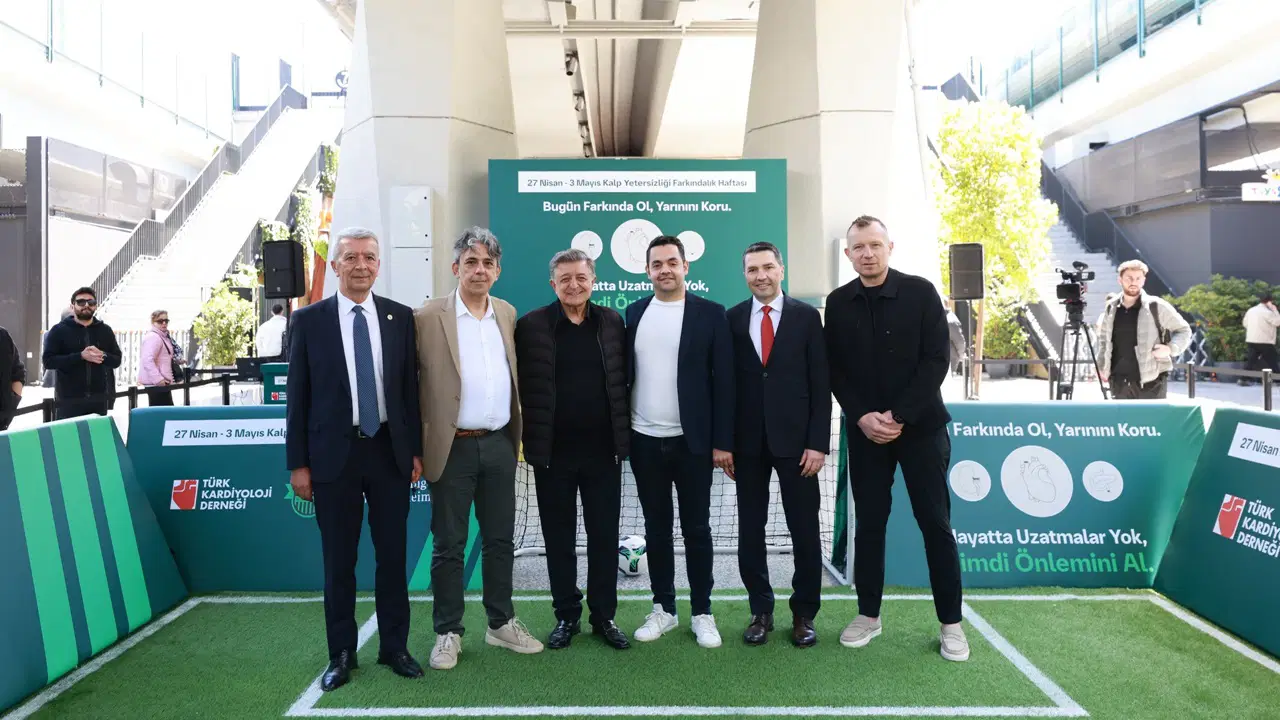 Ünlü teknik direktör Yılmaz Vural, kalp sağlığı için sahadaydı