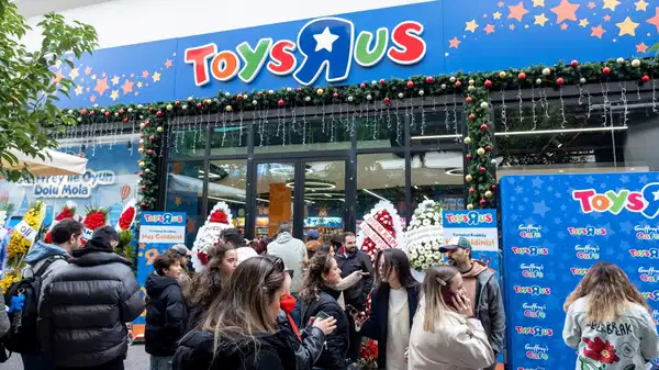 Toys“R”Us Türkiye ilk mağazasını Terminal Kadıköy’de açtı