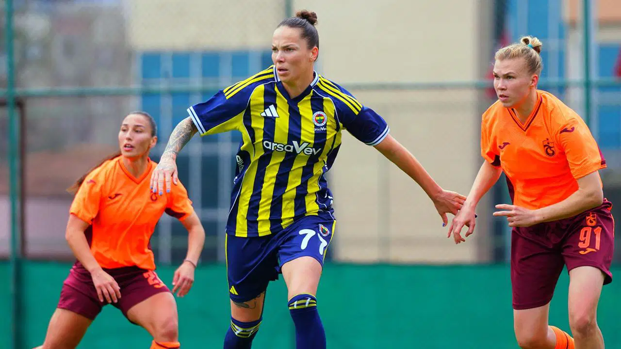 Fenerbahçe, Trabzonspor karşısında puanı uzatmalarda kurtardı!