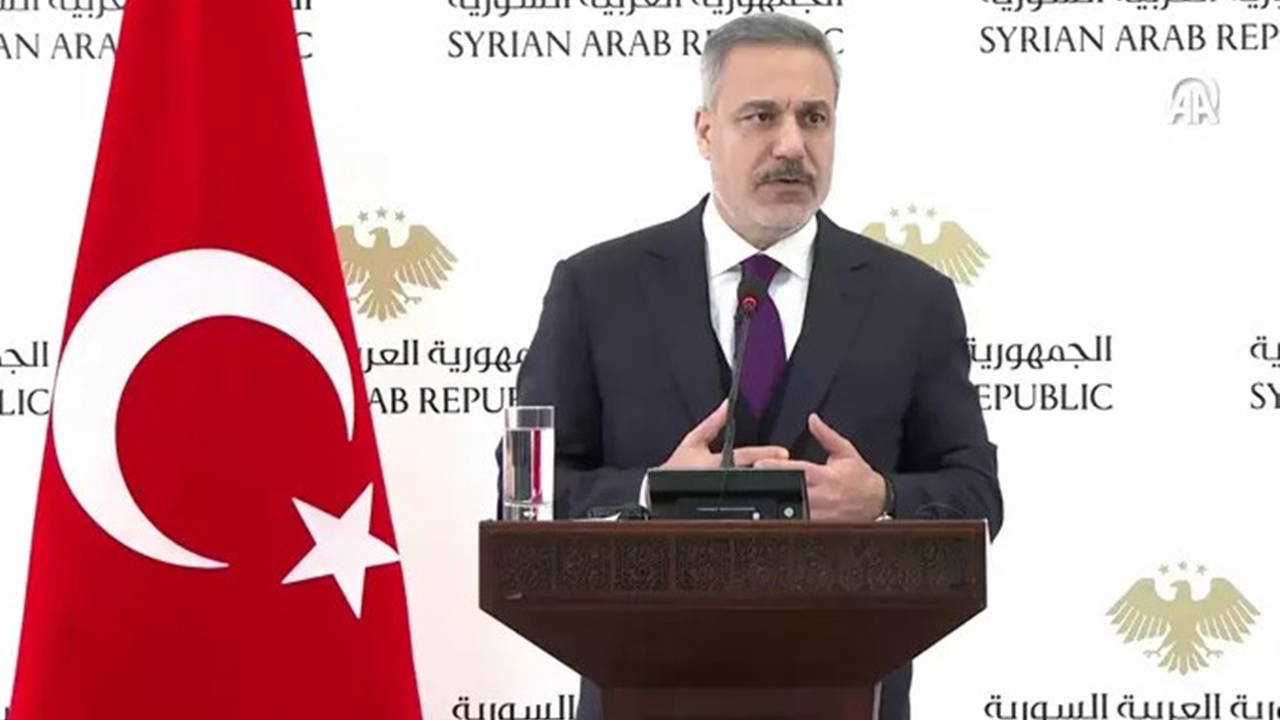 Son Dakika... Şam'da iki isim buluştu... Hakan Fidan'dan 'SDG' vurgusu: 'Entegre olmalı'