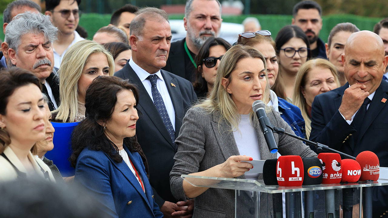 19 Mart mağduru aileler Silivri'de: Dilek İmamoğlu'ndan 'Bu mudur sizin insanlığınız?' çıkışı