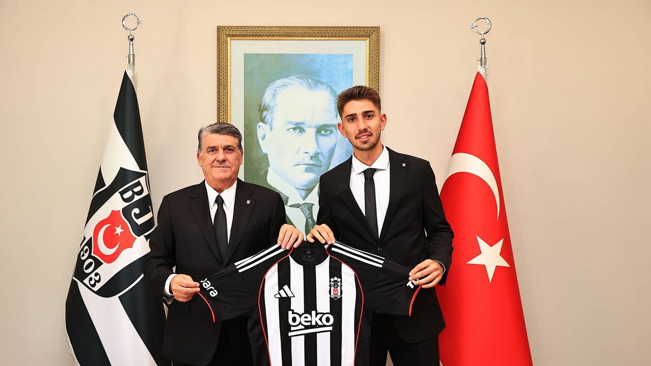 Beşiktaş, Demir Ege Tıknaz'ın sözleşmesini uzattı!
