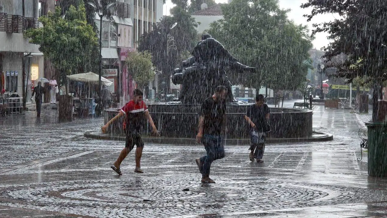 Meteoroloji saat verdi: Marmara Bölgesi için 'kuvvetli yağış' uyarısı