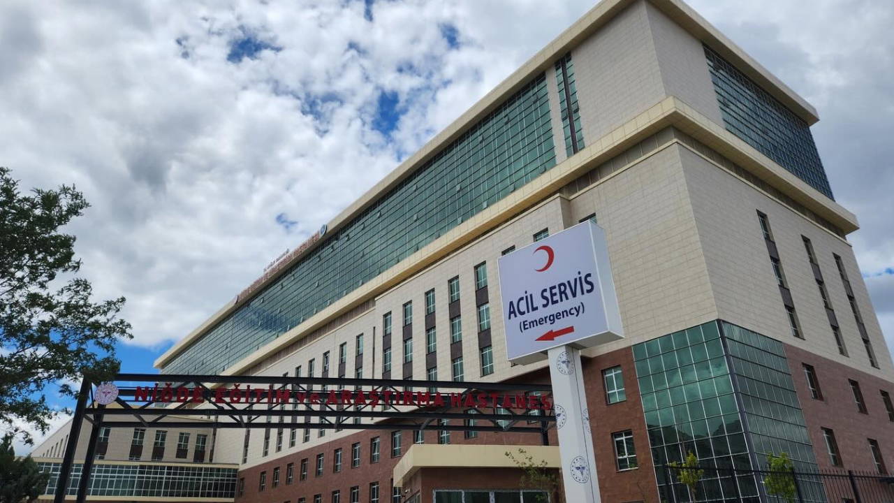 Otomobil şarampole yuvarlandı: 2 ölü, 2 ağır yaralı!