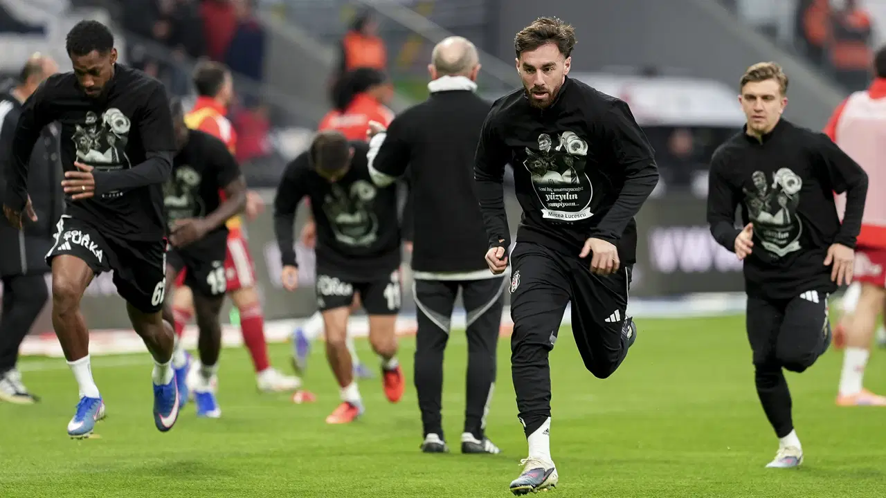 Beşiktaş, Mircea Lucescu'yu unutmadı!