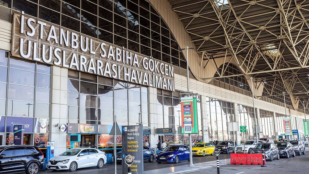 Sabiha Gökçen Havalimanı’na gidecekler dikkat: TEM’deki çalışmalar nedeniyle güzergah değişti