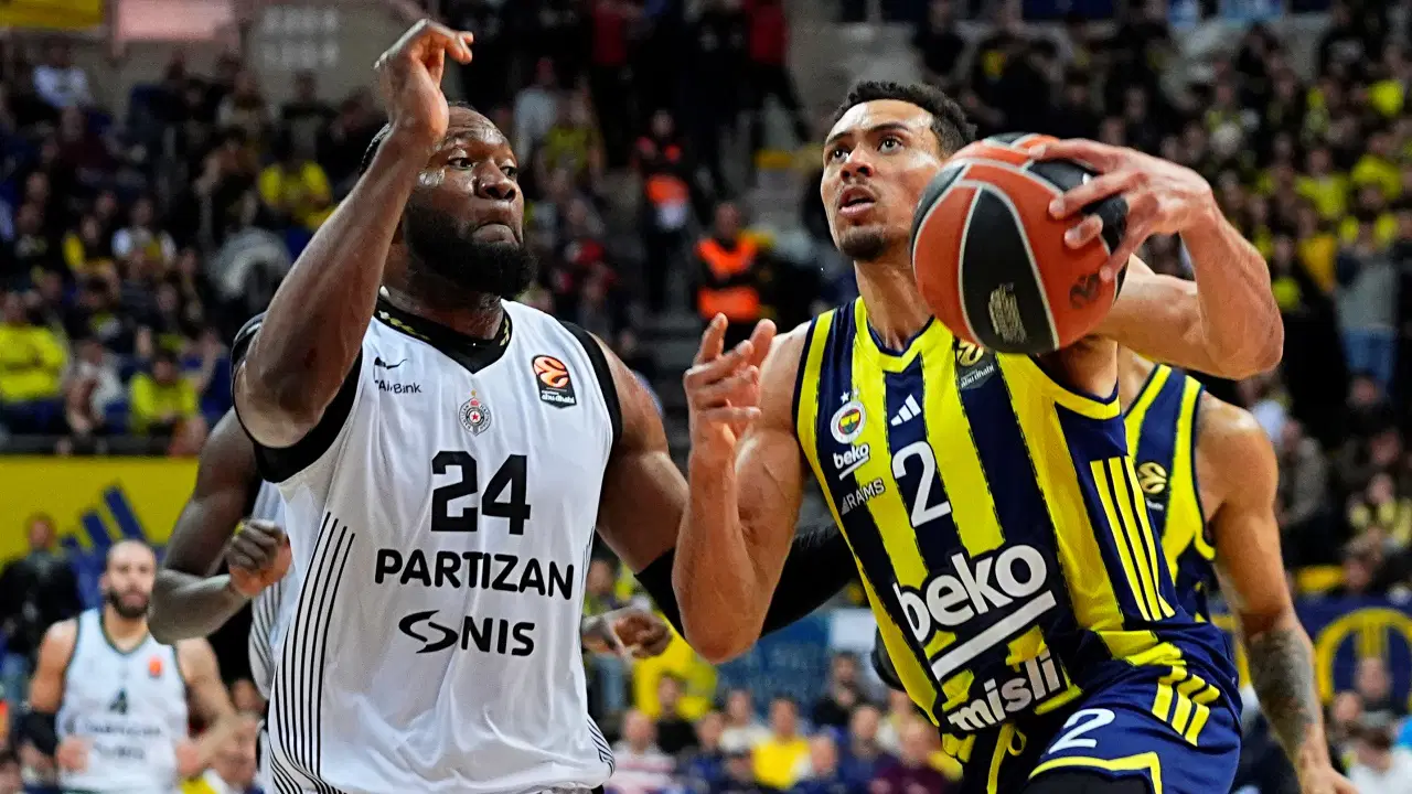 Fenerbahçe Beko Partizan'a geçit vermedi: Üst üste 8. galibiyet!
