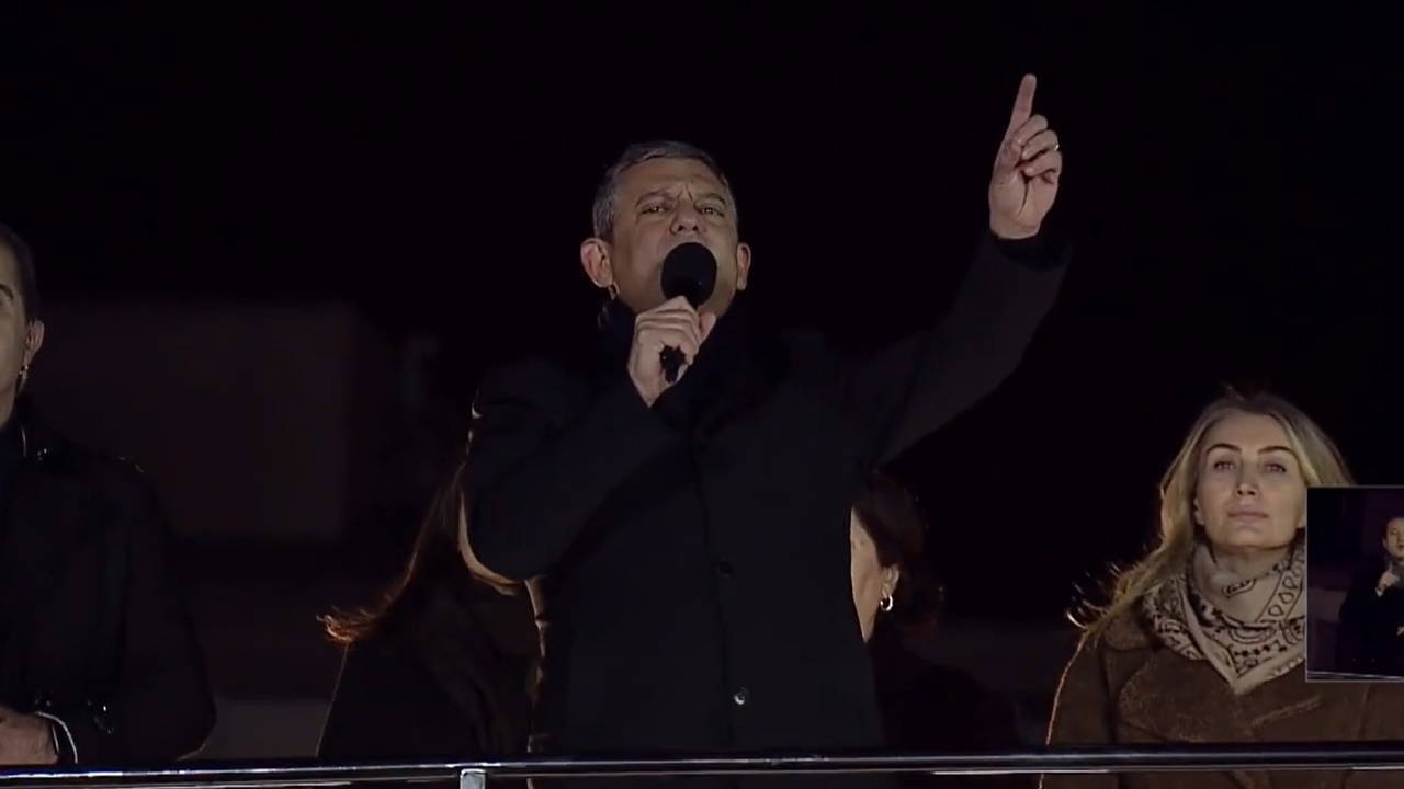 Son Dakika... CHP'nin bu haftaki adresi Çekmeköy: Özgür Özel 'uçak yalanına' son noktayı koydu! 'Sahibi de işletmecisi de AK Partili!'