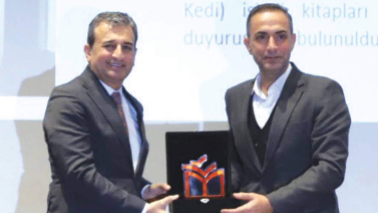 Gazetemizin yazarı Murat Ağırel Düşünce ve İfade Özgürlüğü Ödülüne değer görüldü: Ödülünü tutuklu gazeteci Uludağ’a adadı