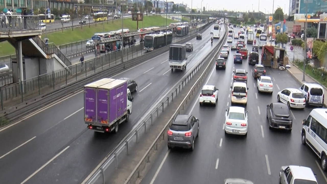 İstanbul'da yağış etkili oluyor!