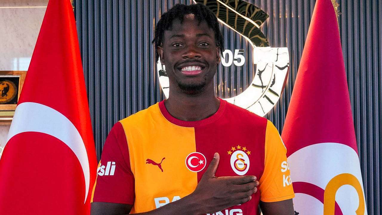 Galatasaray, El Chadaille Bitshiabu'yu kadrosuna kattı!