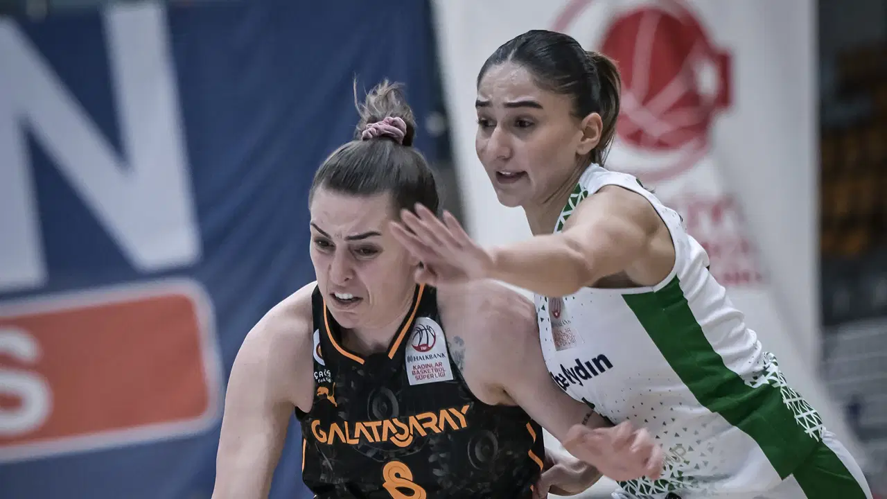 Ayşe Cora Yamaner'den Galatasaray'a kötü haber! 