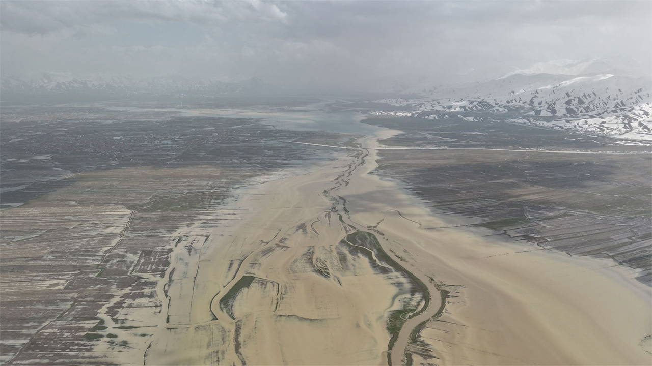 Su basan 3 mahalle ve 1 köy dronla görüntülendi