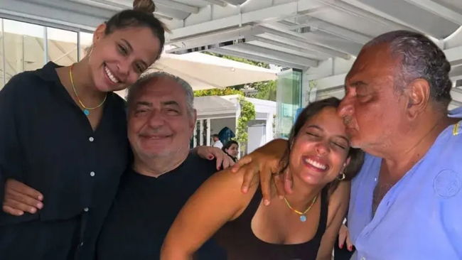 Reha Muhtar'ın kızı Ayşe Nazlı'dan yürek burkan veda