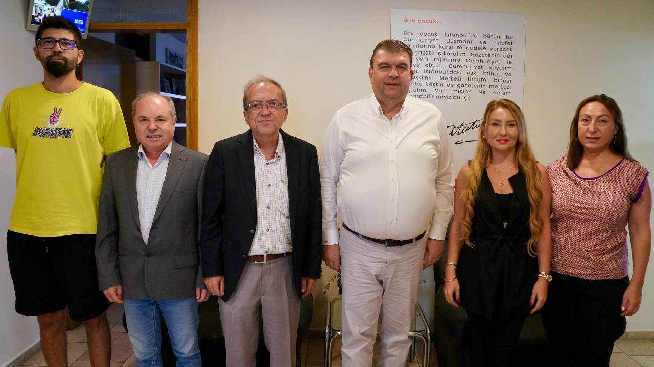 Yetişkin: 'CHP'ye baskı hukuk yoluyla kuruluyor'