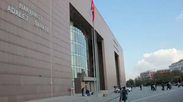 Bakırköy Adliyesi’ndeki kediler toplatılacak: Başsavcılık çözüm önerilerinin hepsini reddetti!