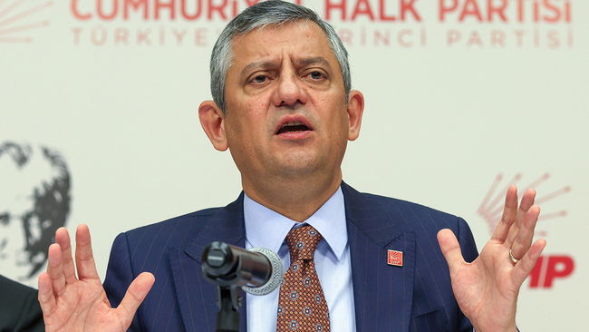 Özel'den zehir zemberek 'Özkan Yalım' açıklaması