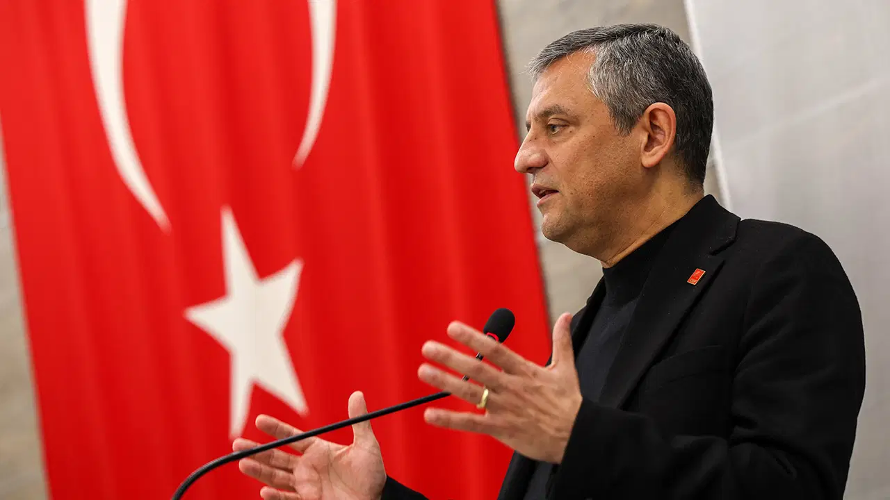 Son dakika... Özgür Özel'den kritik 'İran' paylaşımı: CHP'den 7 maddelik çağrı!