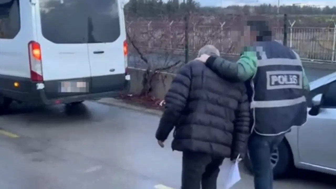 İzmir'de cinsel içerikli görüntülerle şantaj: Uzlaştırmacı yalanıyla 15 milyon TL'lik vurgun!